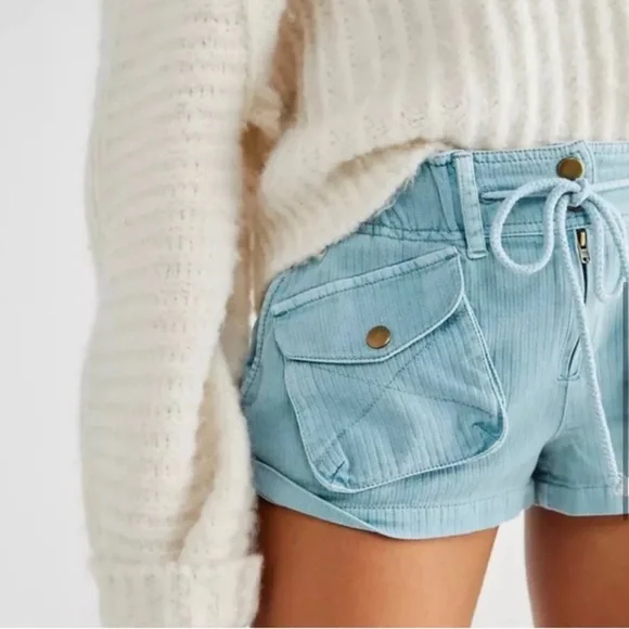 Free People| ‘Waimea Cargo Shorts’ - Picture 6 of 9